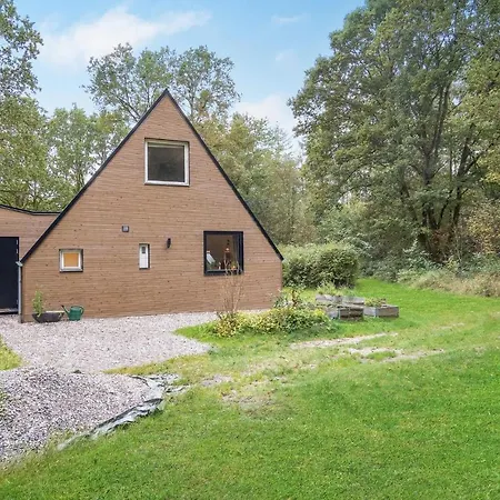 Stunning In With Kitchen Holiday home *
