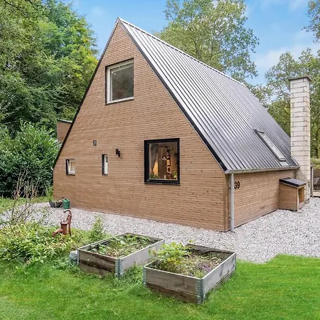 Stunning In With Kitchen Holiday home *