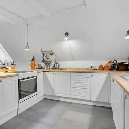 Stunning In With Kitchen